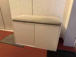 Schuhregal mit Sitz