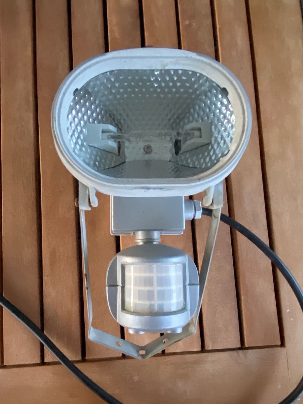 Lampade: Lumière avec détecteur – Usato da Fribourg venduto da BlolPloop