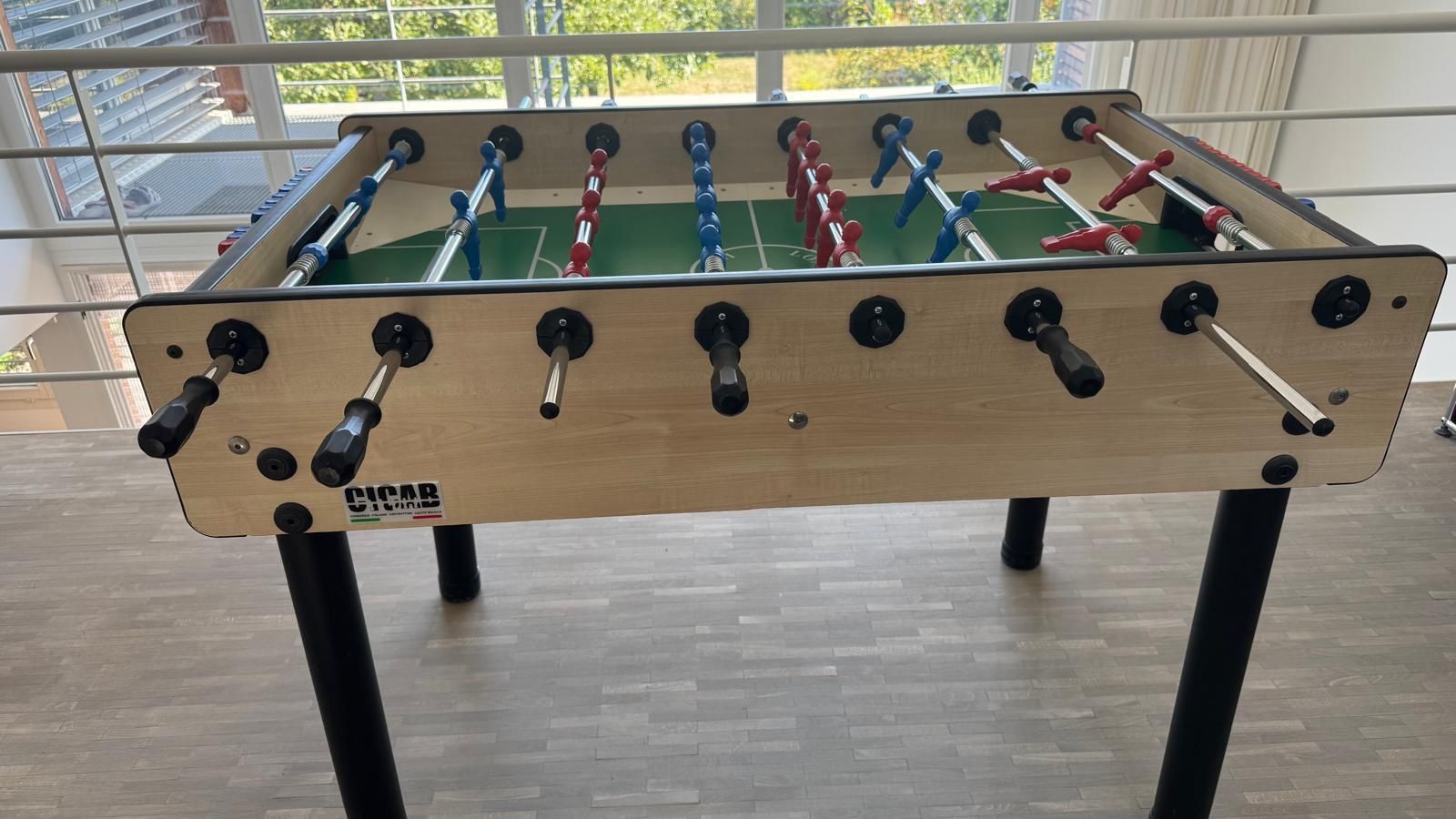 Giochi: Longoni Tischfussball "Töggelichaste" – Usato da Grossaffoltern venduto da Loriisco