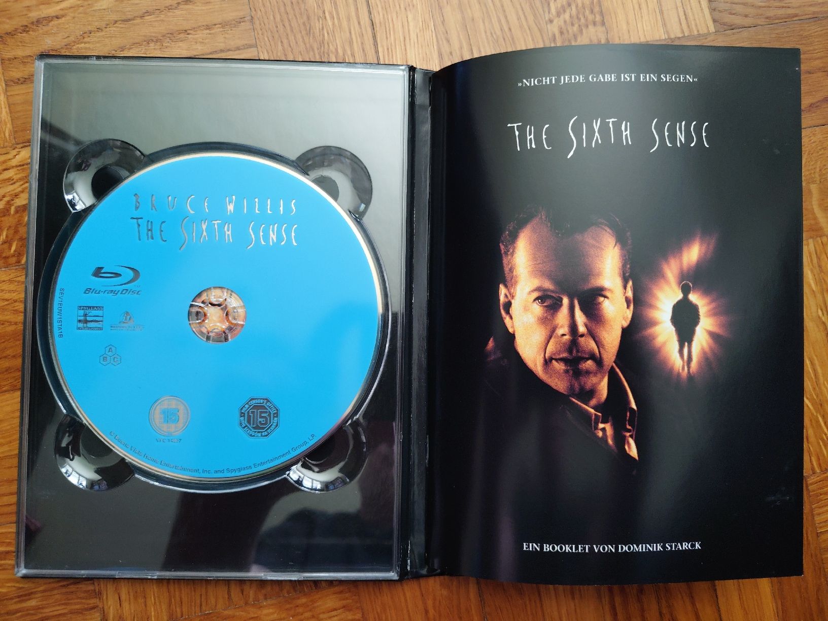 Tutti i DVDs: The Sixth Sense - Blu-ray & DVDs - Mediabook – Usato da Yverdon-les-Bains venduto da Scottish_Blood 1