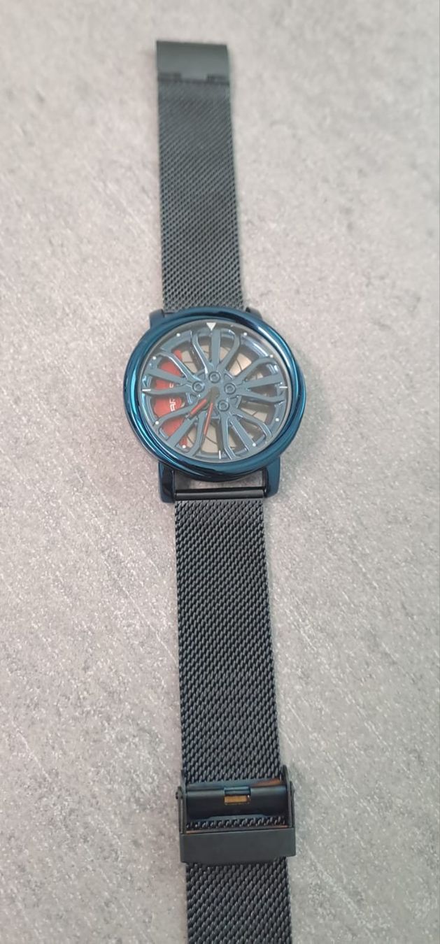 Uhren: Blaue Felgen Armbanduhr – Gebraucht aus Koppigen von Kellerfundsachen