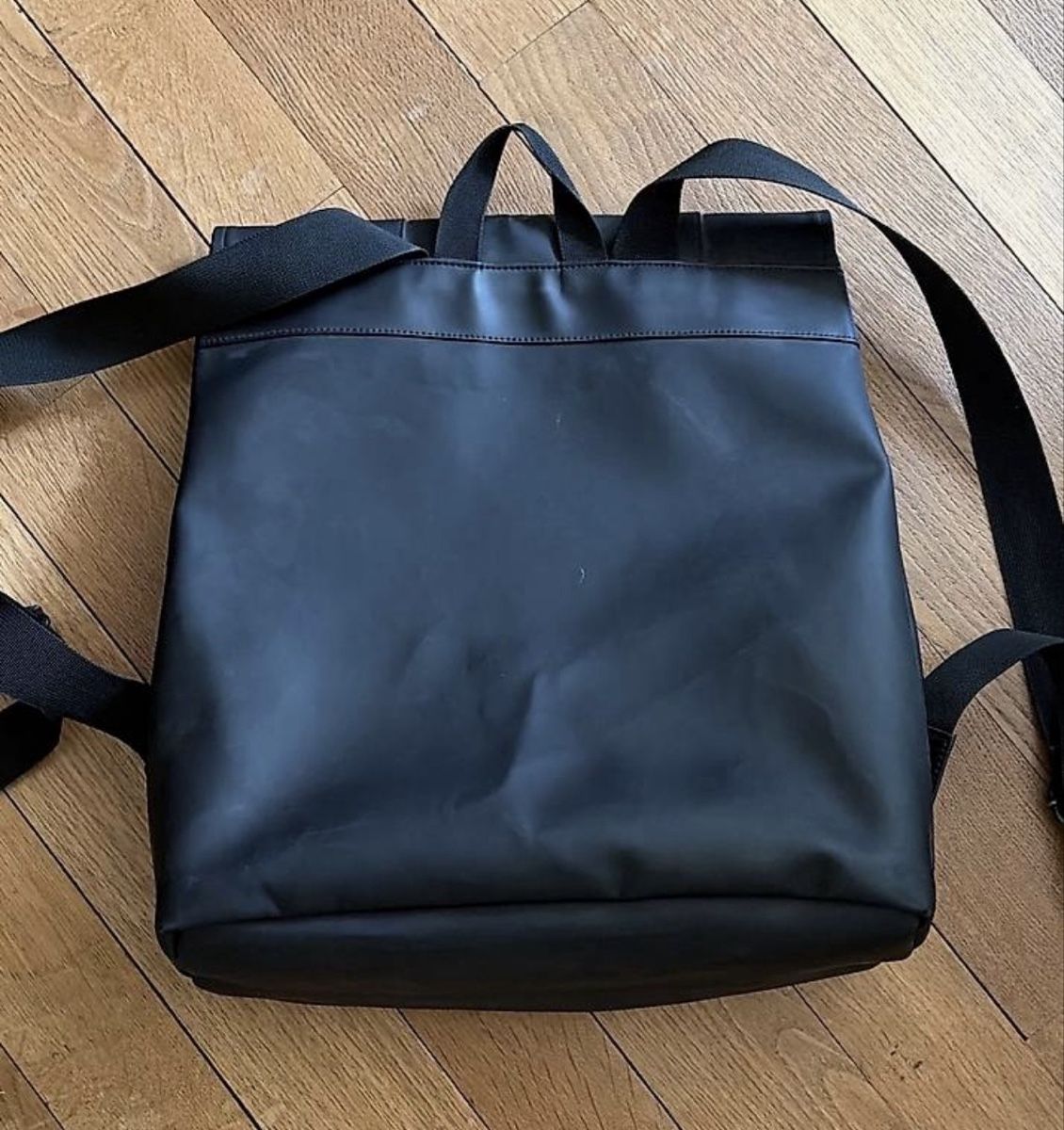 Rains Zaini: Rains Backpack black waterproof used – Usato da Basel venduto da val_c6ww 1