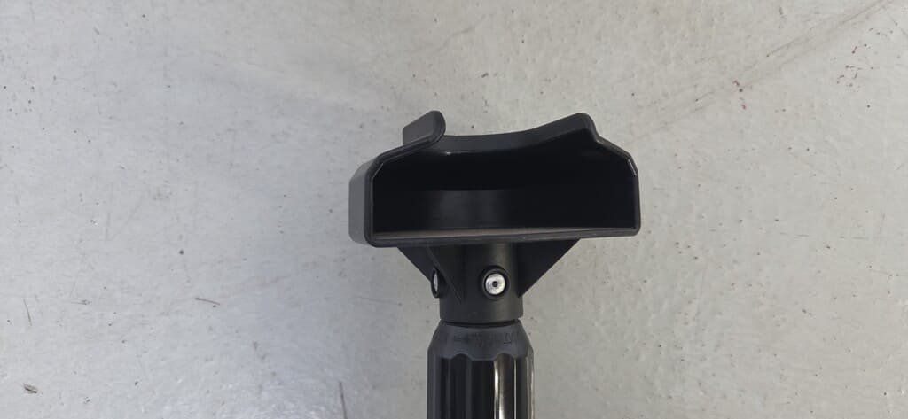 Stative & Köpfe: Stativ schwarz – Gebraucht aus Alpnach-Dorf von Hess-Automobile 2