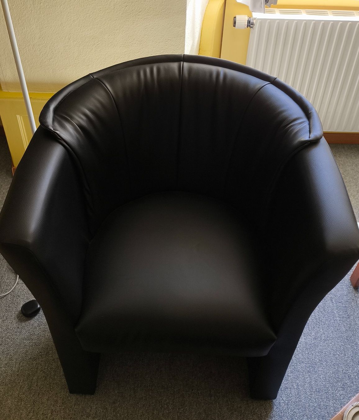 Fauteuils: Fauteuil noir – D'occasion à Porrentruy par NGiorda 1