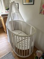 Stokke Sleepi Mini Babybett + Midi Umbausatz + Zubehör
