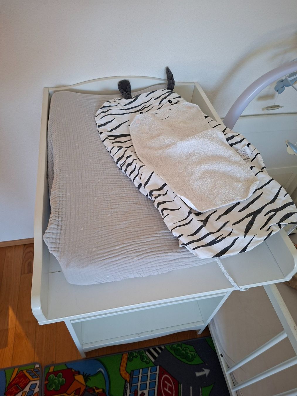 Ikea Fasciatoi & Accessori: Smågöra Wickletisch / Bücherregal – Usato da Buchs SG venduto da julianna_st