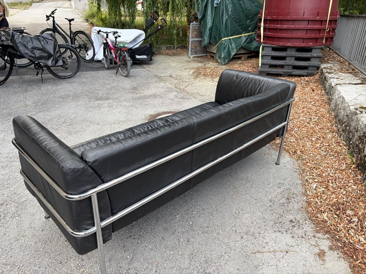 Divani: Ledersofa schwarz Interio 3 Sitzer - corbusier like – Usato da Boudry venduto da magelan01 2