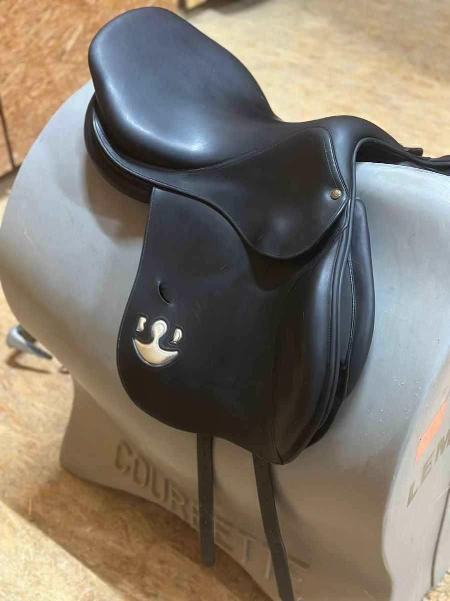 Selles, accessoires: Bruno Delgrande Springsattel – D'occasion à Egg- Flawil par Jafiwi 1