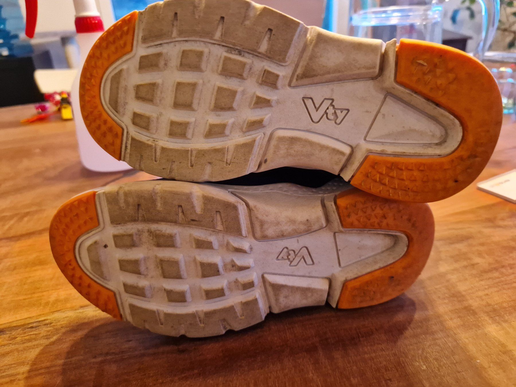 Scarpe per ragazzi: Winterschuhe Schuhe Vty 33 – Nuovo (secondo la descrizione) da Giswil venduto da monimaus08 2