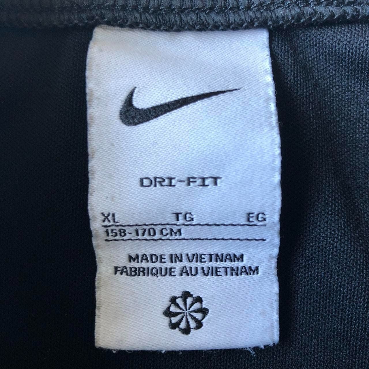 Nike Maglioni & Felpe: Pull Nike Dri-Fit Black Boy XL 158-170 cm – Usato da Genève venduto da ang_7j7j 4