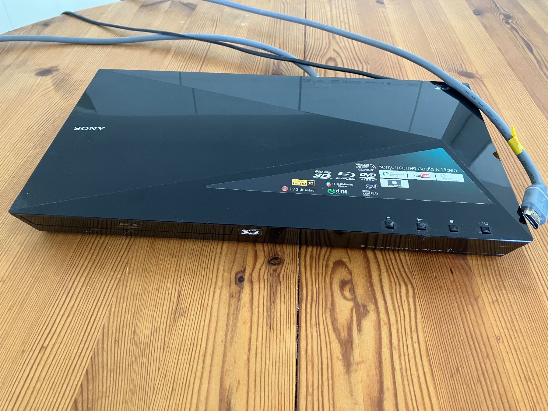 Sony Fernseher: Sony Bravia TV, mit Blu-Ray DISC/DVD Player – Gebraucht aus Dornach von lg11 1