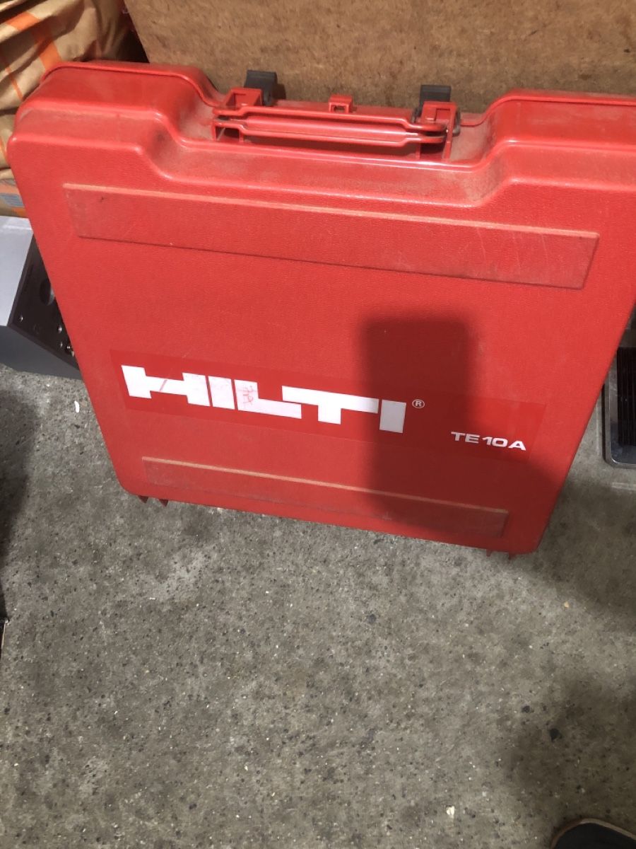 Hilti Trapani: Akku Borhamer Hilti TE10A – Usato da Biel-Bienne venduto da alos07 2