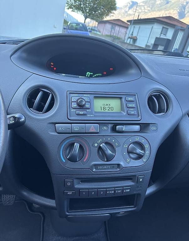 Automobili: Toyota Yaris 1.3 collaudata  – Usato da Gnosca venduto da pat_pgs2 4
