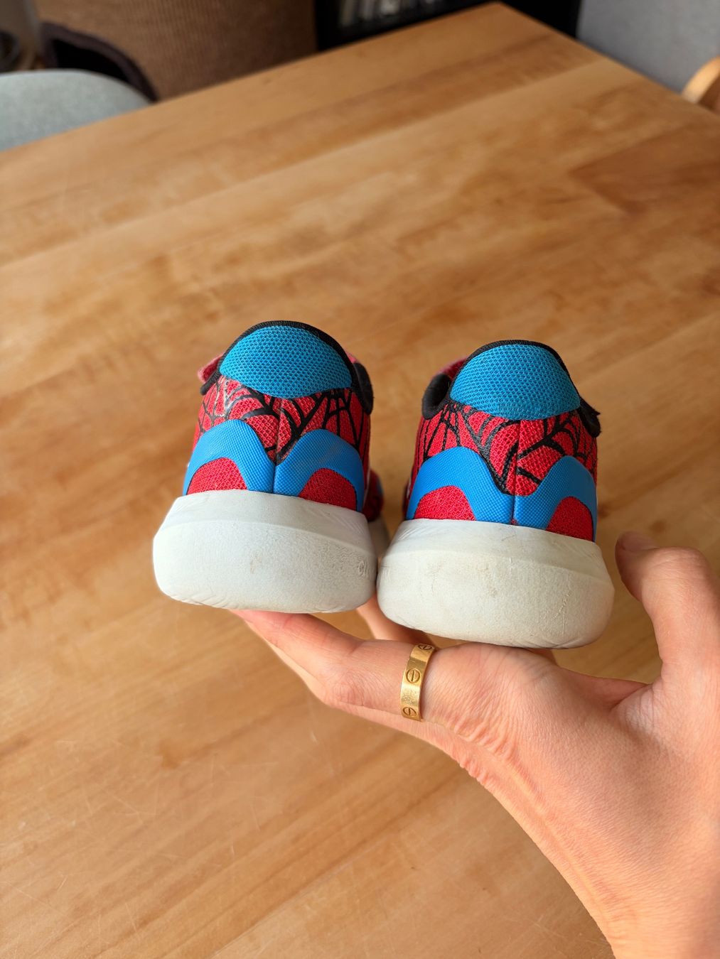 Adidas Scarpe per ragazzi: Kinder Sneakers Adidas Spiderman Gr.27 – Usato da Bern venduto da EkatKhat 1