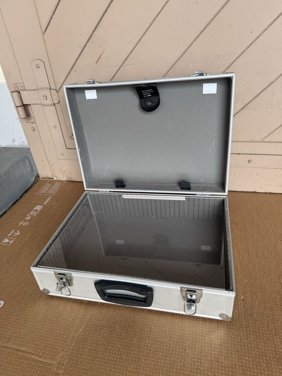 Valises de voyage: Alu Koffer – D'occasion à Belp par ch1999 8
