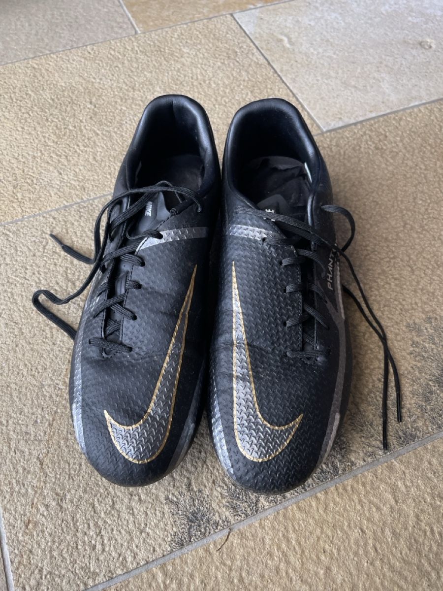 Scarpe da uomo: Fussballschuhe Nike Phantom Gr.43 – Usato da Maisprach venduto da Leoli123