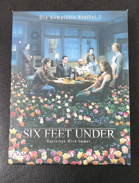 Tutti i DVDs: Six Feet Under, Gestorben wird Immer – Nuovo (secondo la descrizione) da Frauenfeld venduto da Gzorzi