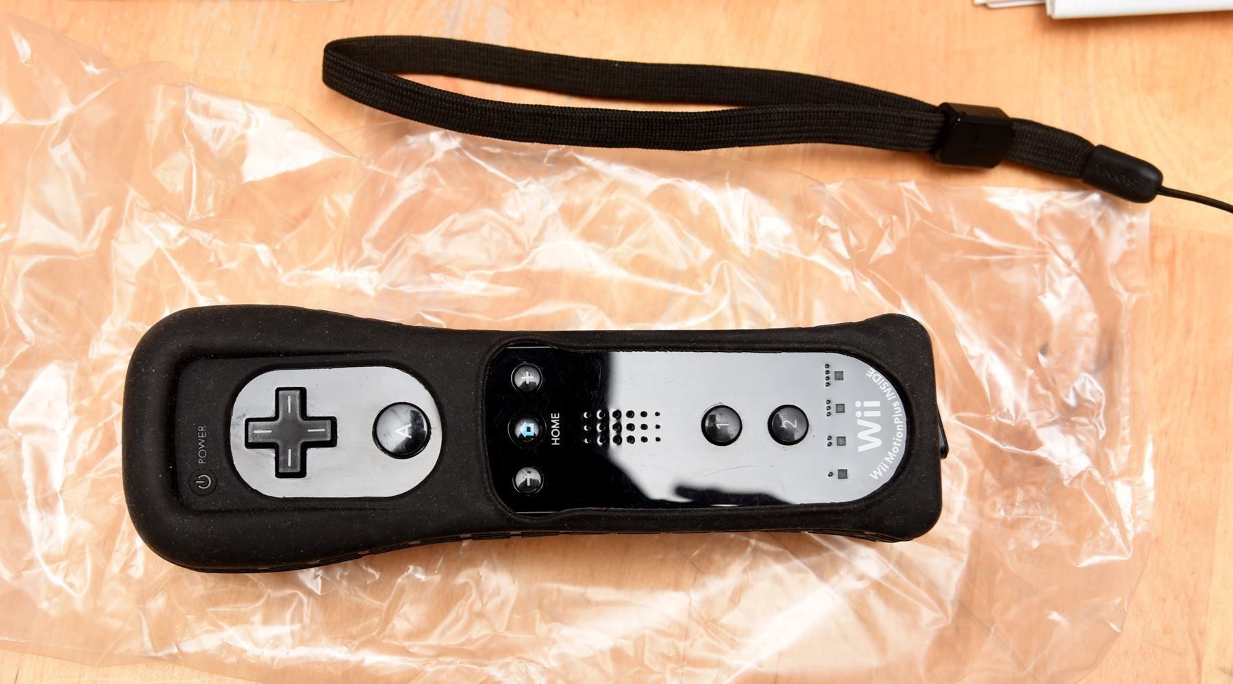 Controller: Wii Remote Plus (schwarz) – Usato da Frenkendorf venduto da gelbeZinnie 1