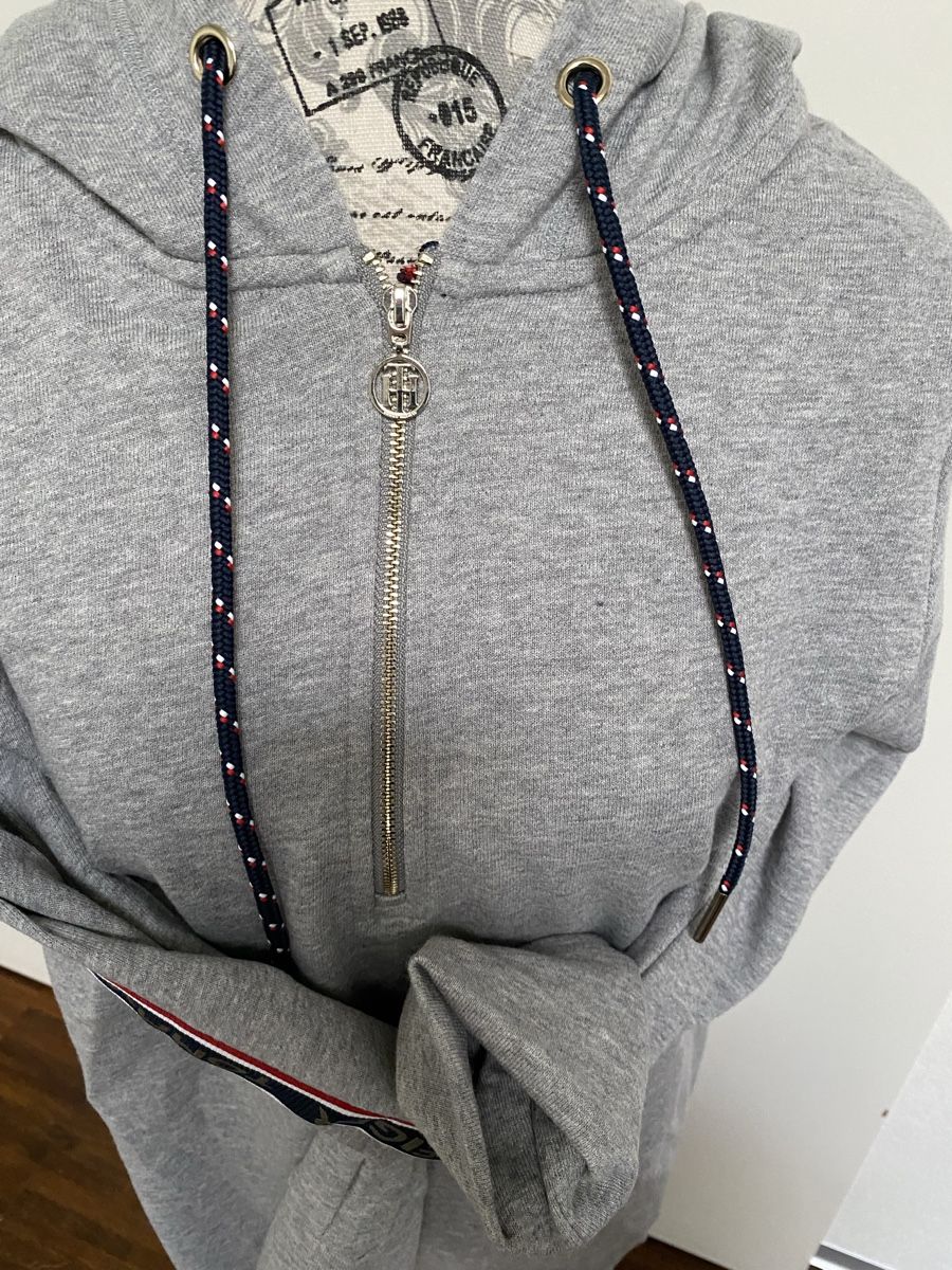 Tommy Hilfiger Maglioni & Felpe: ***Hilfiger langer Pulli*** – Usato da Winterthur venduto da hera05 1
