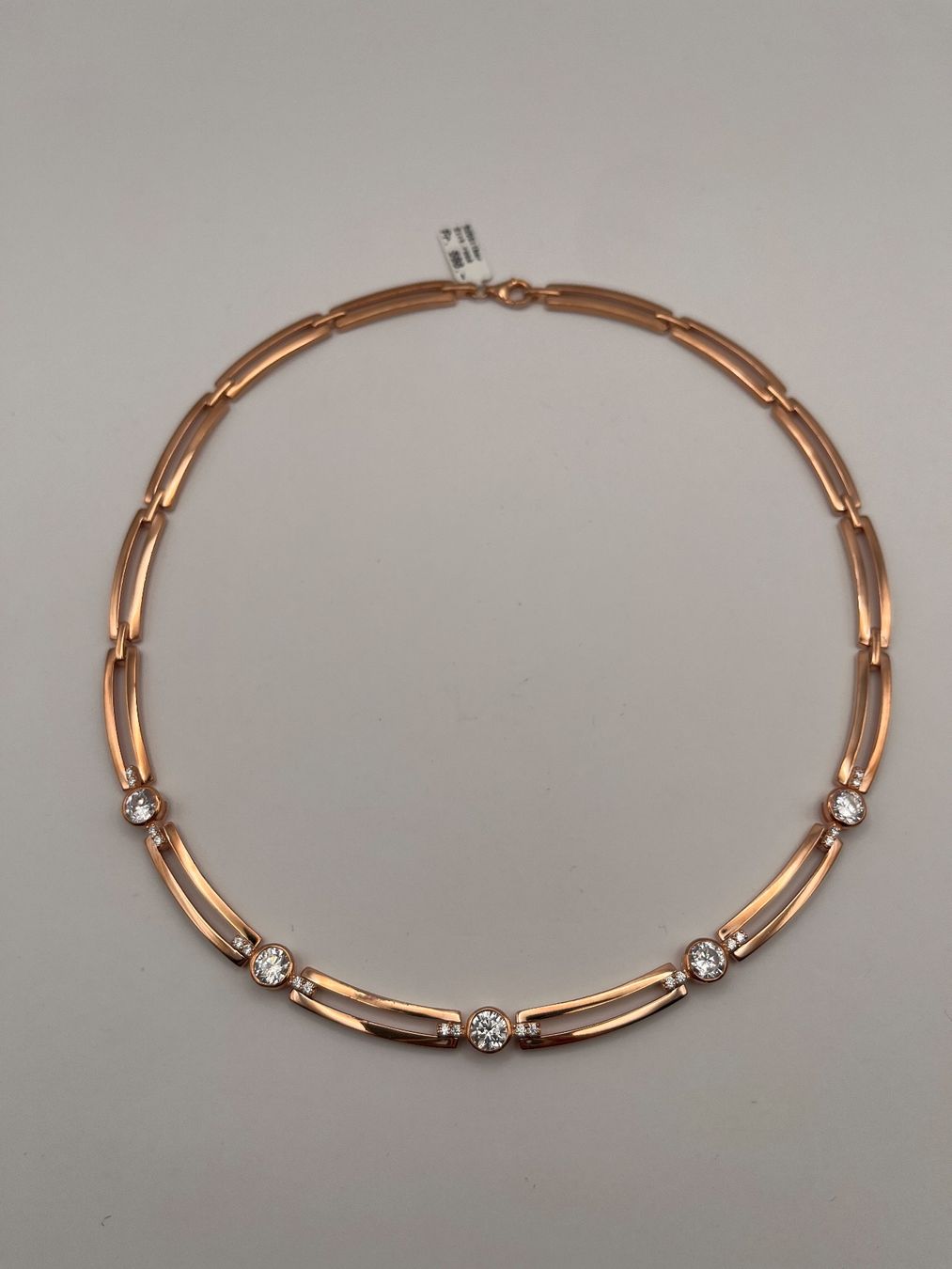 Catenine: Halskette roségoldfarben mit Steinen – Nuovo e nell'imballaggio originale da Rüti ZH venduto da P.Bu 1