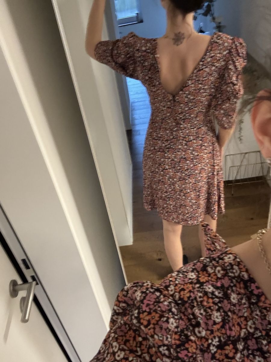 Kooples Vestiti: The Kooples Kleid, V-Ausschnitt, Gr. 36 – Usato da Tann venduto da Carolinekne 1