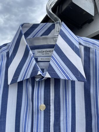 Schönes Hemd Yves Saint Laurent 43/44 neuwertig