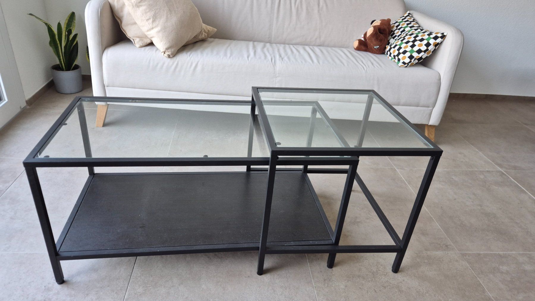 Ikea Set de table et chaises: IKEA VITTSJÖ – D'occasion à Klingnau par putinocchio