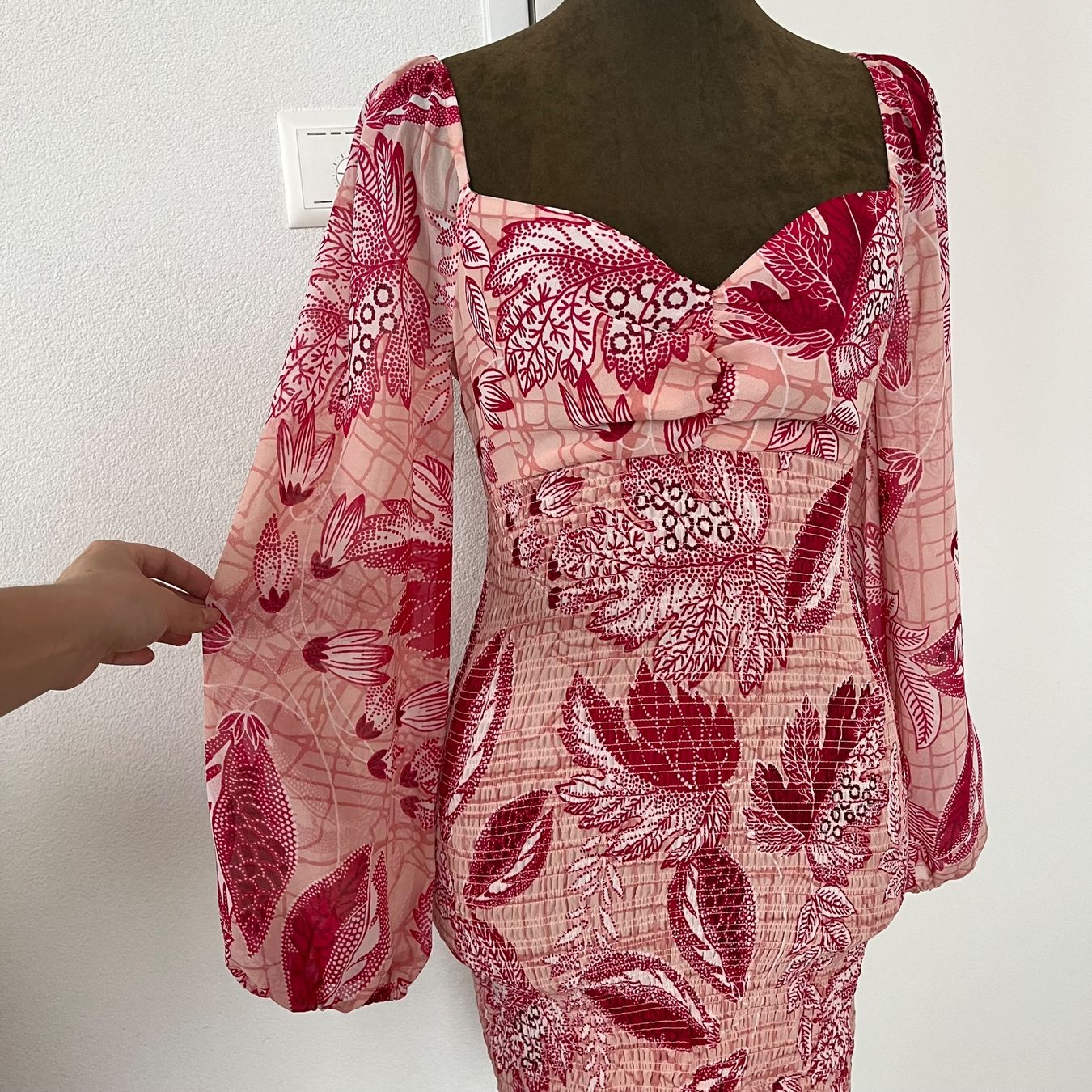Guess Kleider: Guess Kleid – Neu (gemäss Beschreibung) aus Zug von Grc999 3