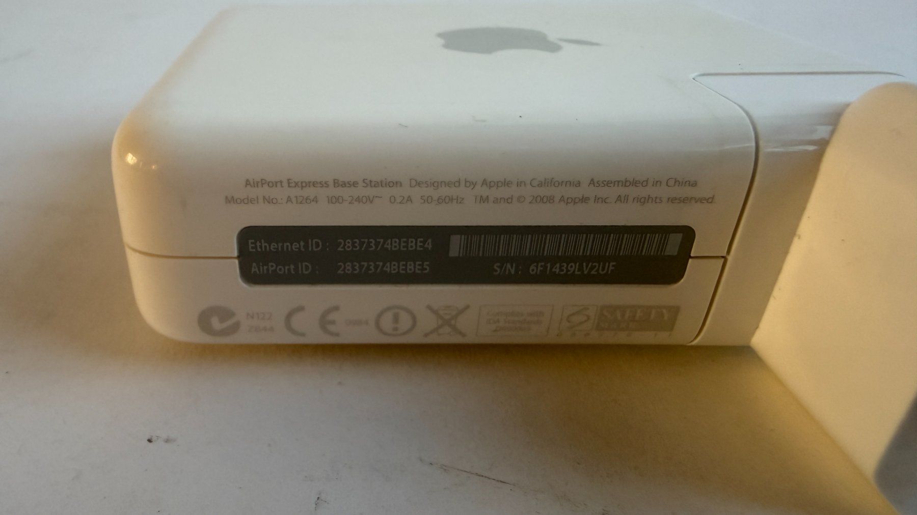 Modems & Router: Apple Airport Express Base Station – Gebraucht aus Huttwil von Thoste 4