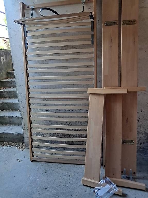 Letti: Bett mit Lattenrost  – Usato da Worb venduto da sai_j9mh