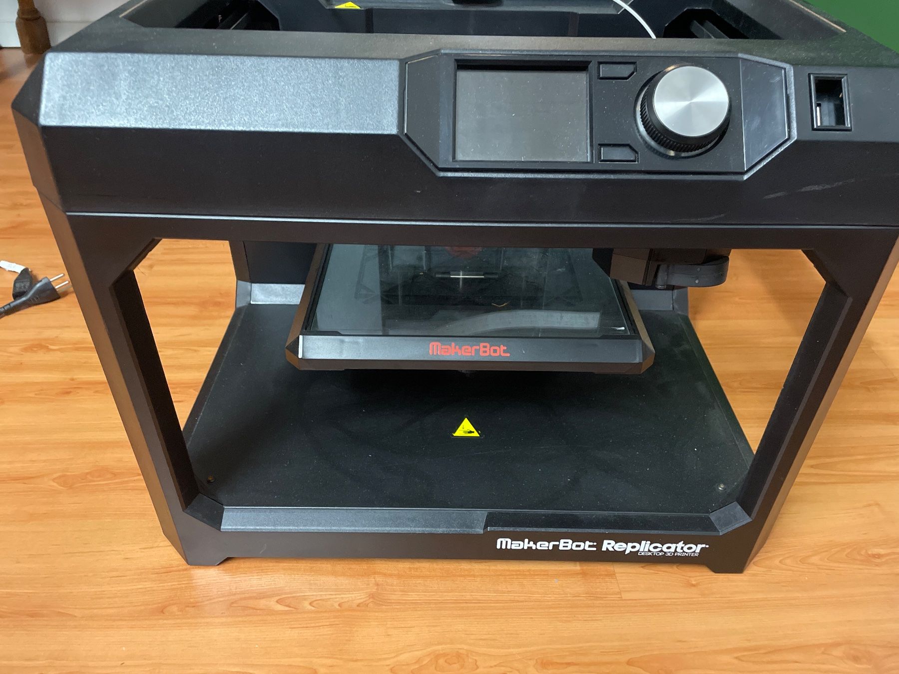 MakerBot Stampanti 3D: MakerBot Replicator 5th Gen 3D-Drucker defekt – Ersatzteile – Usato da Eichberg venduto da chr_6kgp 1