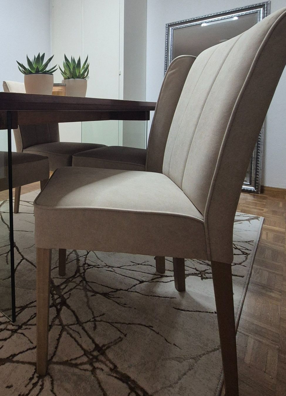 Set de table et chaises: Esstisch mit  Stühlen – D'occasion à Mellingen par Loewe2006 7