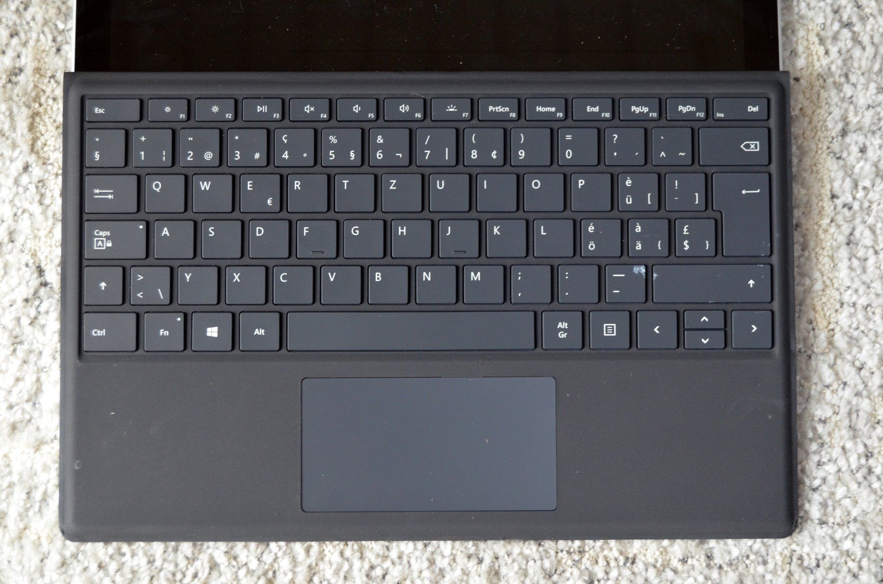 Microsoft Tablettes PC: Microsoft Surface Pro 7 1866 256Gb – Défectueux à Collonges par arashee 2