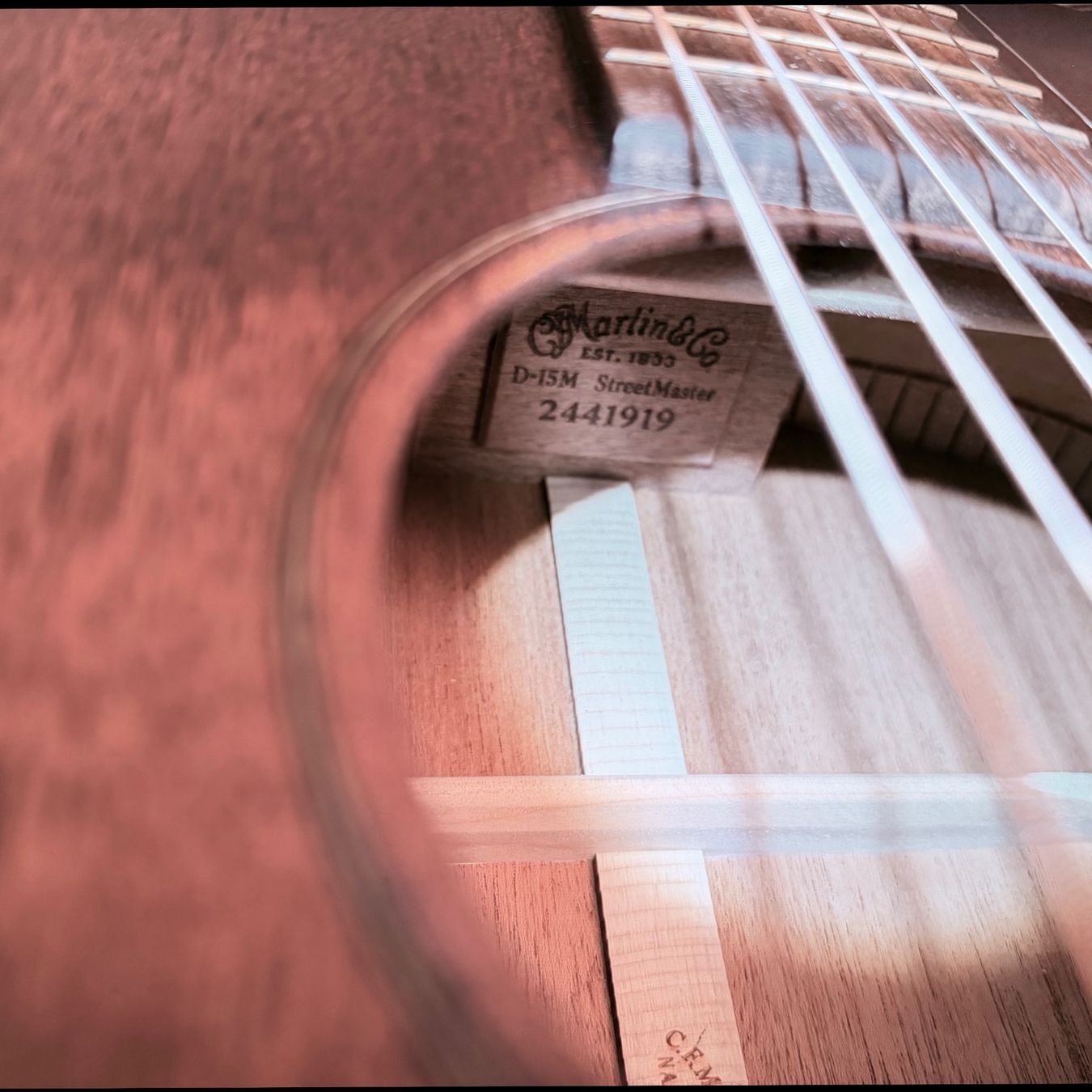 Martin & Co. Strumenti musicali: Martin D-15M Streetmaster – Nuovo (secondo la descrizione) da Zürich venduto da PlayTheBlues 5