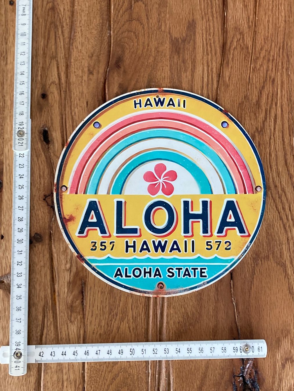 Cartoline postali: Aloha From Hawaii - Rundes Schild - neu!!! – Nuovo e nell'imballaggio originale da Bremgarten AG venduto da Eurotiz 1