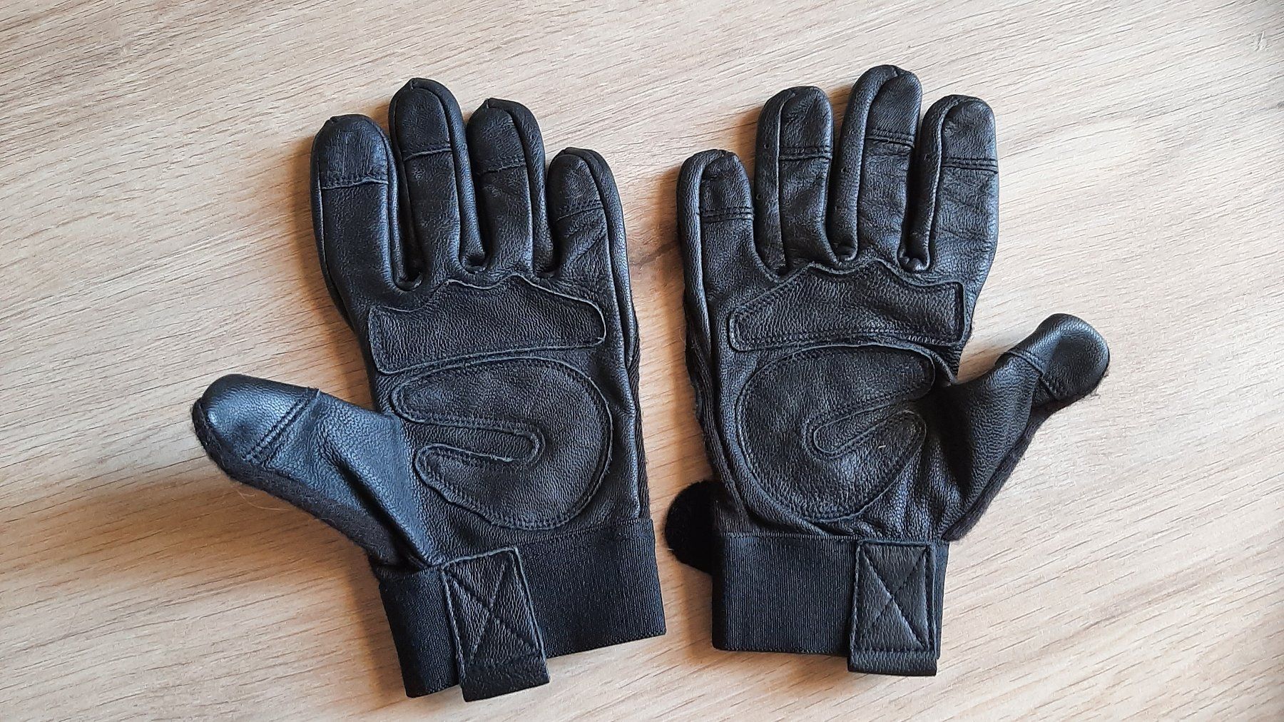 Autres accessoires hommes: Gants en cuir pour l'été S – D'occasion à Fribourg par metalhands 1