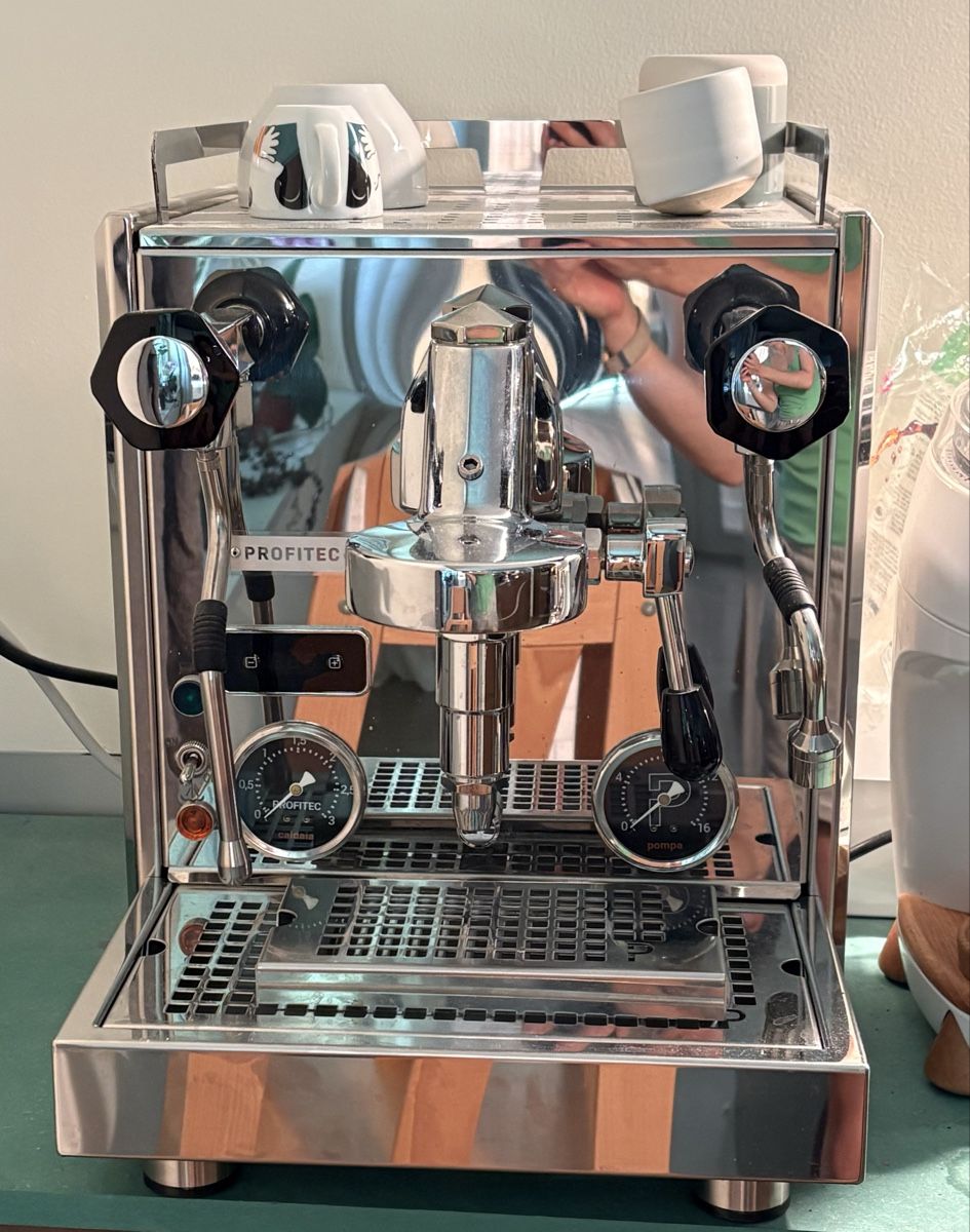Profitec Kaffeemaschinen & Espressomaschinen: Profitec Pro 700 + Zubehör – Gebraucht aus Zürich von githubrepo 1