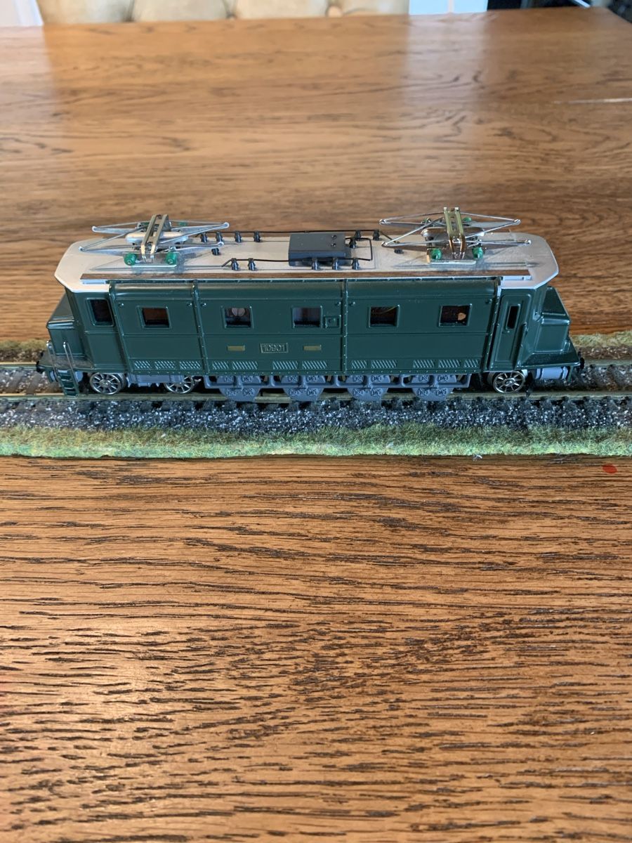 Hag Modellini di ferrovie: HAG SBB Ae 4/7 älteres Modell, mit Digital Decoder, Nr.H19 – Usato da Winden venduto da EmilNeu 3