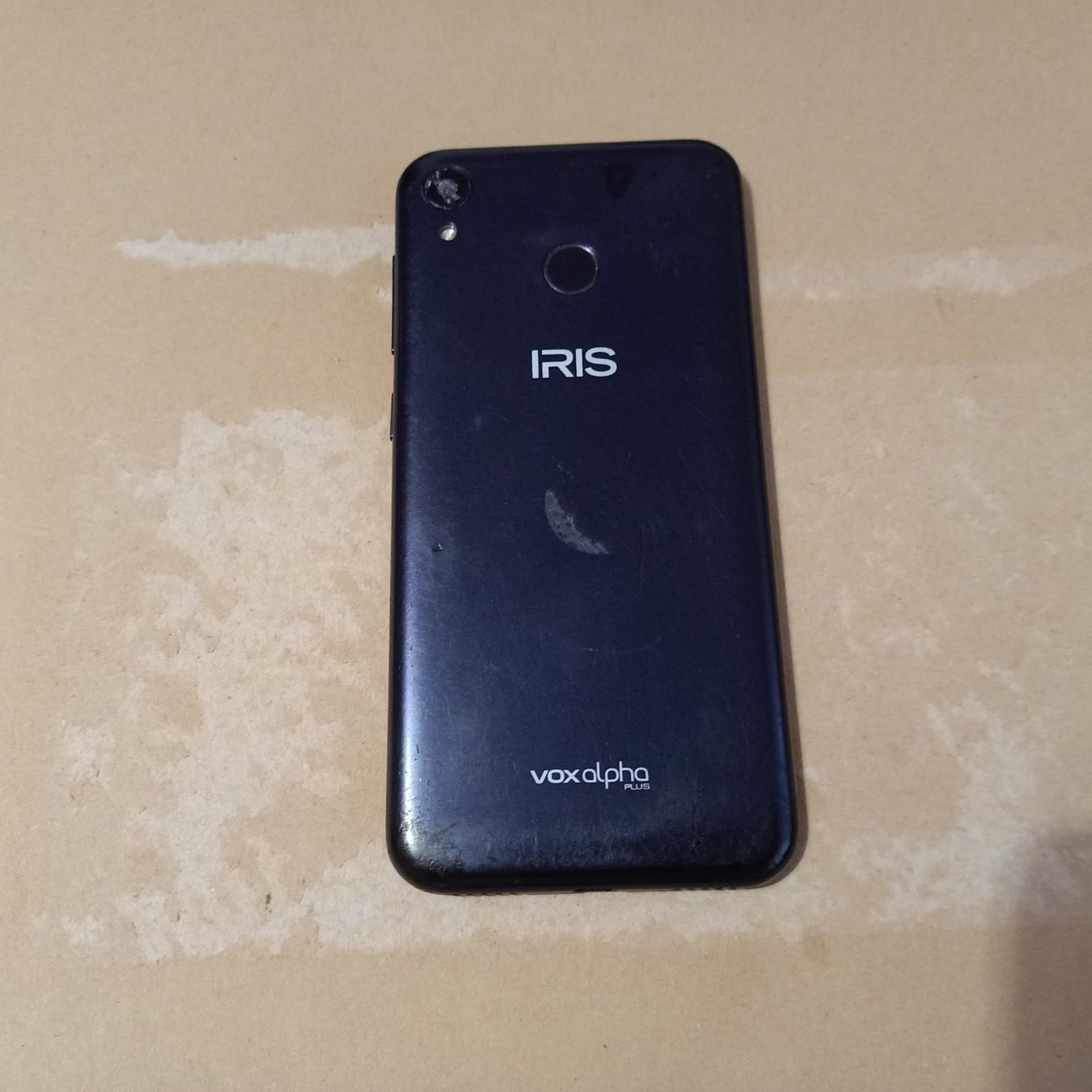 Telefoni cellulari / Smartphones: Android Handy: IRIS Vox Alpha Plus Display& Digitizer defekt – Usato da Winterthur venduto da Opusco 9
