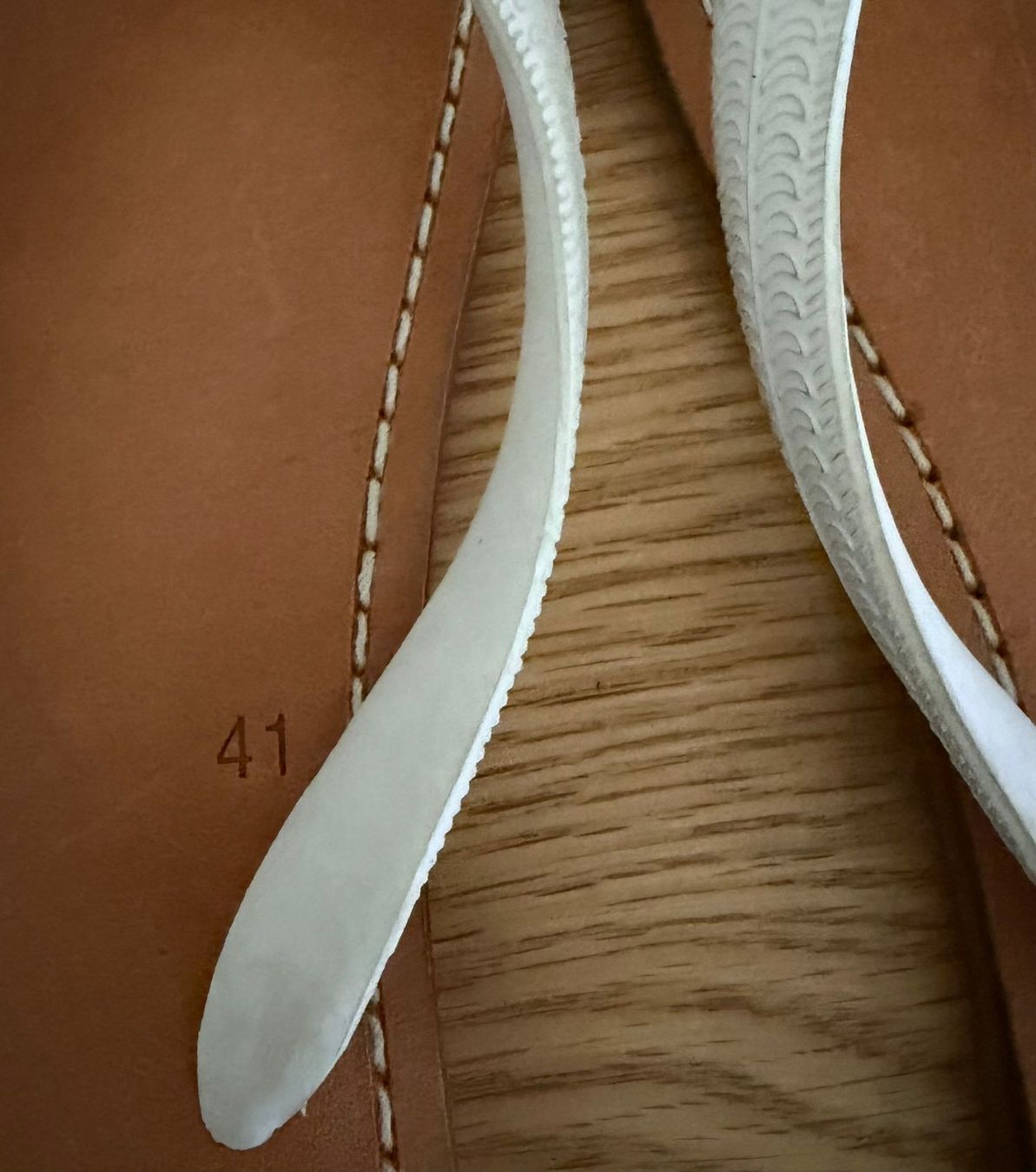 Scarpe da donna: Leder Sohle Flip Flop weiss Grösse 41 – Nuovo (secondo la descrizione) da Nussbaumen AG venduto da brigitebardot 4