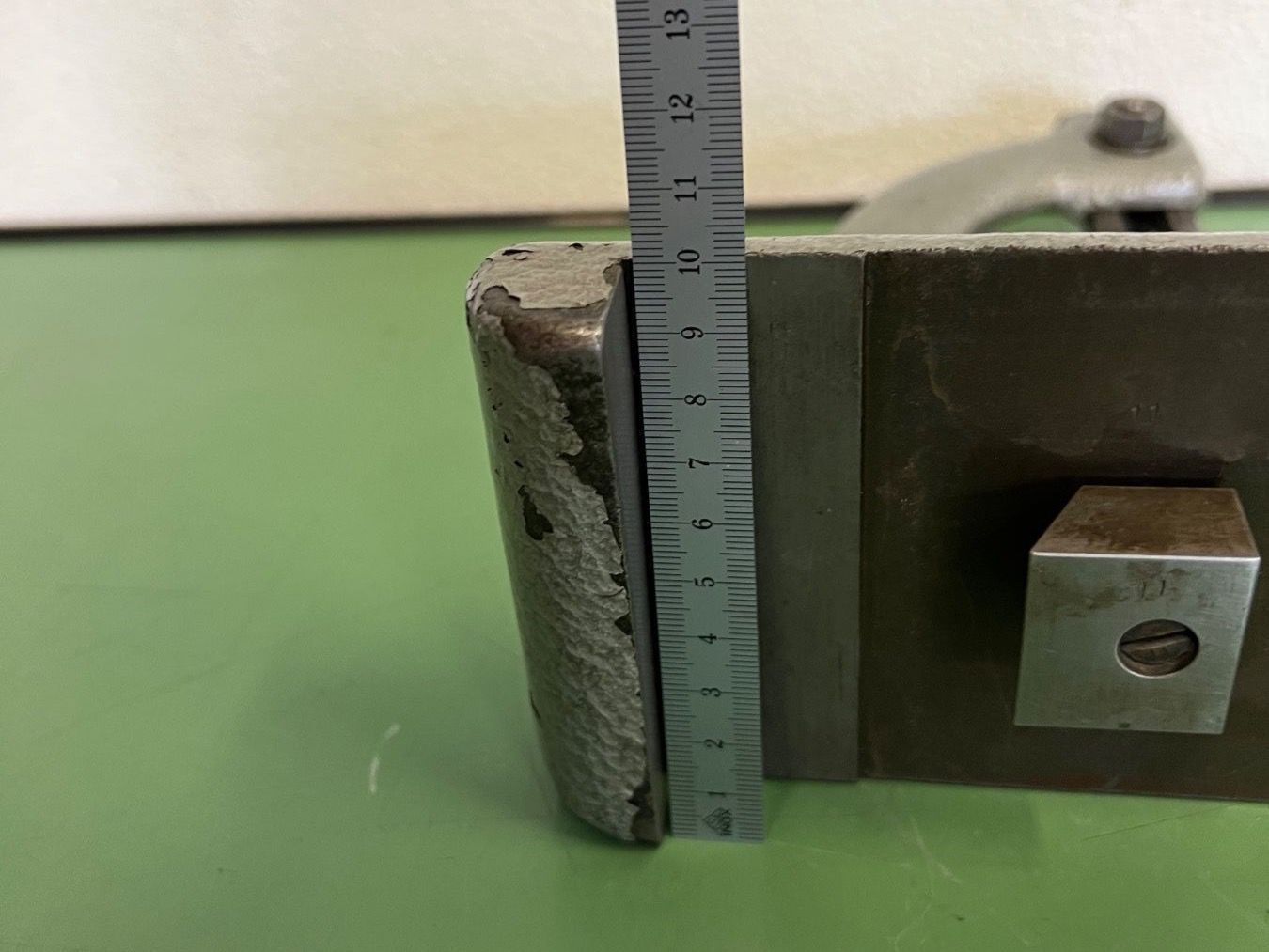 Tutti gli attrezzi: Lunette à 3 chiens en bronz – Usato da Aarberg venduto da SNMachines 9