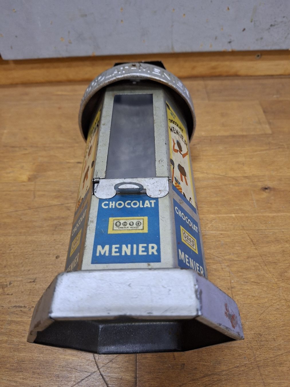 Autres pour la gastronomie & hôtellerie: Schokoladenspender Menier antik – D'occasion à Buochs par Gianna2020 4