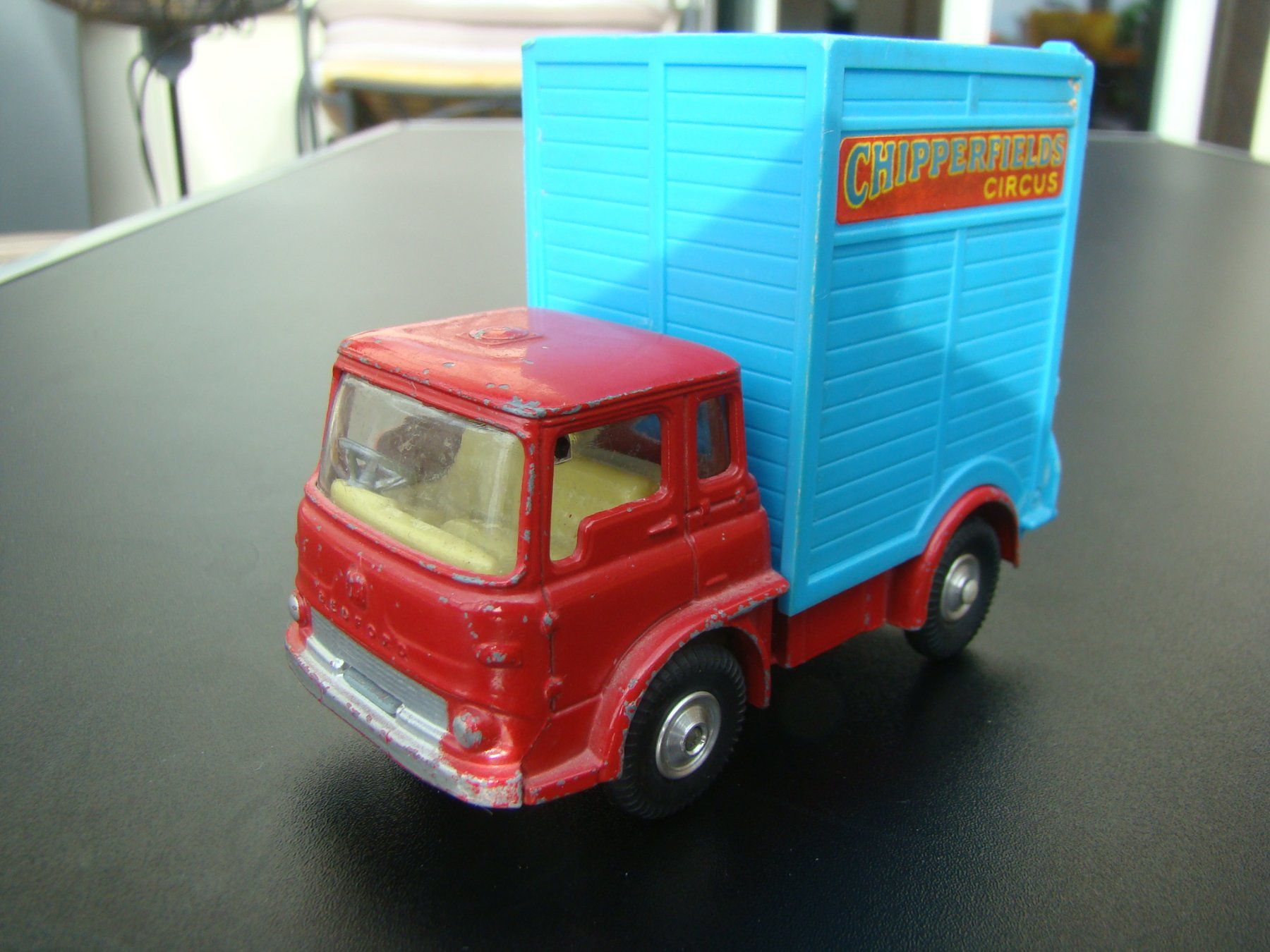 Corgi Toys Modellini d'auto: Corgi Bedford Tractor Chipperfields Circus selten 1:43 – Usato da Walzenhausen venduto da Vanquish711 9