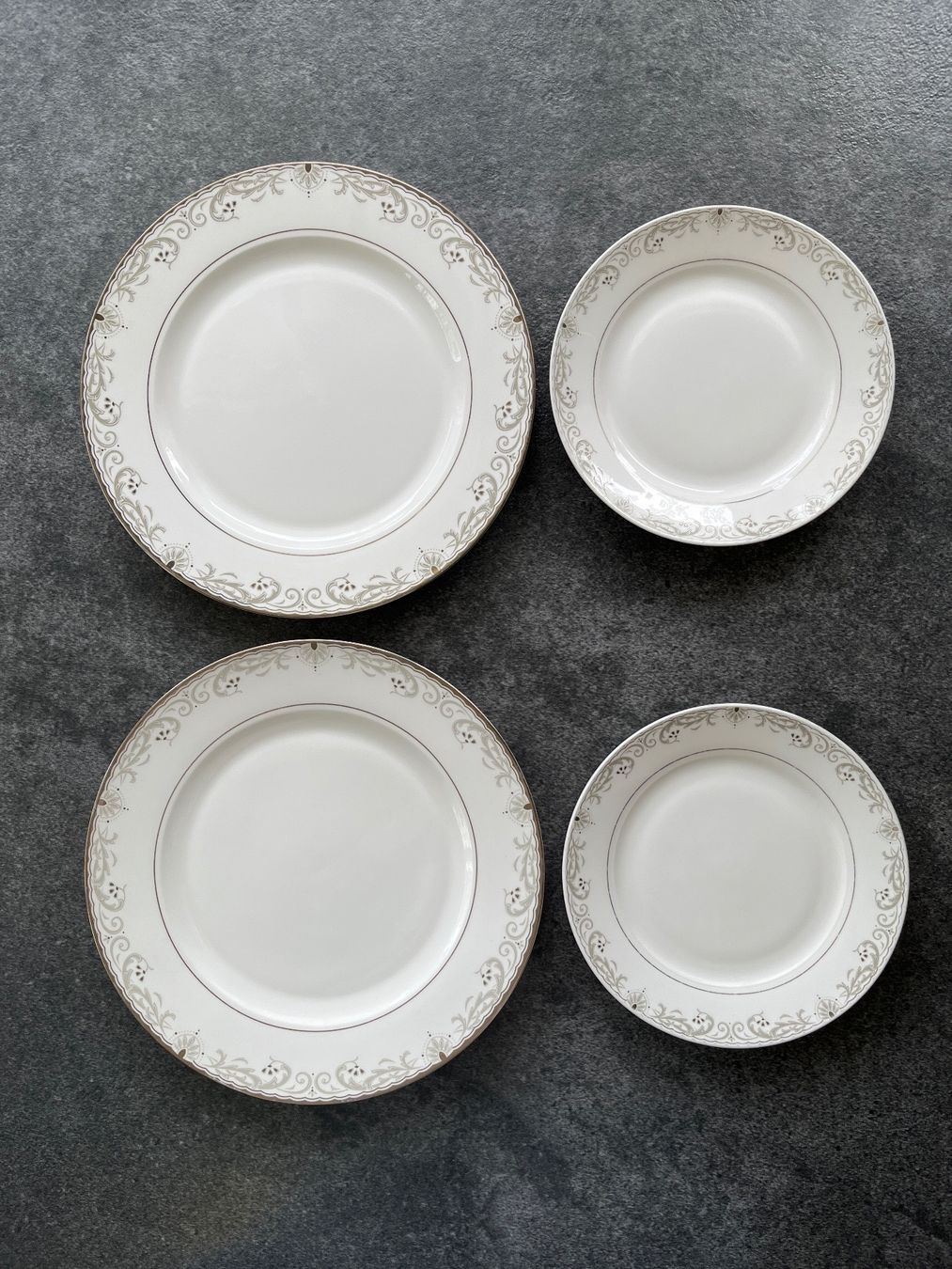 Set di piatti: LONGDA Geschirrset aus Fine Bone China - 16 Stück – Usato da Kilchberg ZH venduto da Simple.Life 6