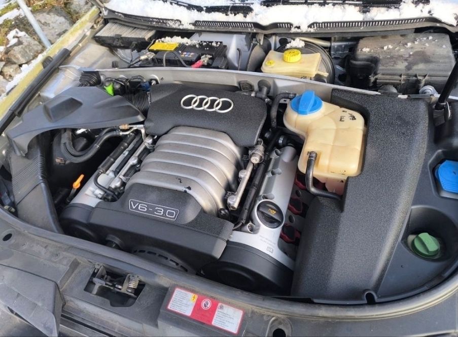 Audi Automobili: Audi A6 Avant Quattro 3.0 V6  – Difettoso da Reichenburg venduto da slavenm