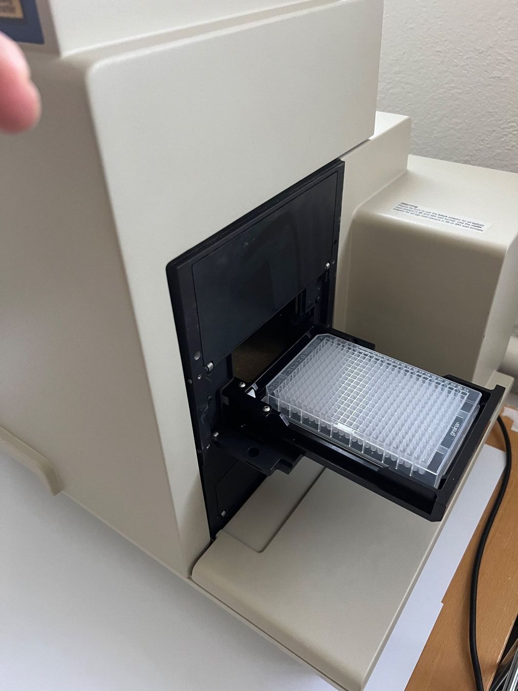 Pellicole: Lecteur de plaques Molecular Devices FlexStation II 384 – Usato da Basel venduto da La.Bonne.affaire 2