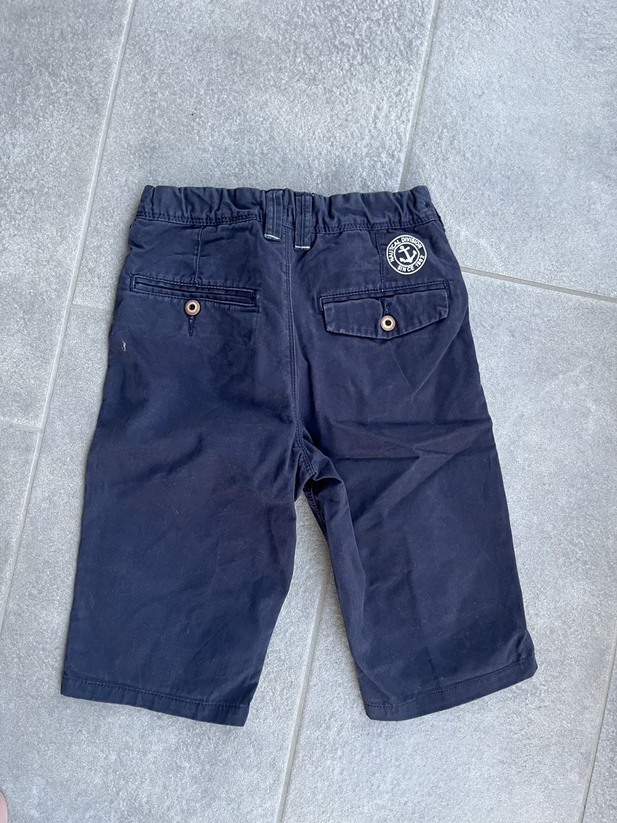 Pantalons: Shorts knielang 140/146 – D'occasion à Wil ZH par Wonderwoman76 3