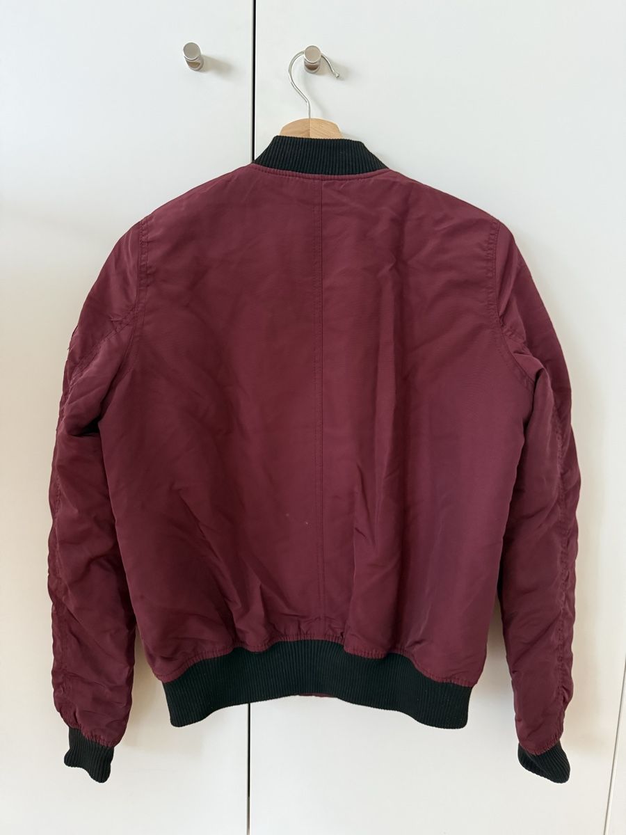 Jacken: BLOUSON BOMBER BORDEAUX – Gebraucht aus Lausanne von aly_b2bf 1