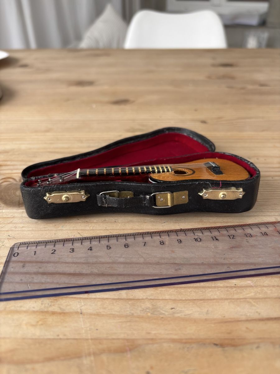 Tutte le decorazioni: Mini Gitarre Modell 20cm – Nuovo (secondo la descrizione) da Lohn SH venduto da mic_fzn9 3