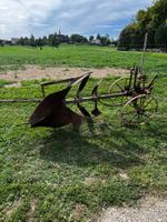Pflug, antiker Pflug, alter Pflug, Landwirtschaft, Landmasch